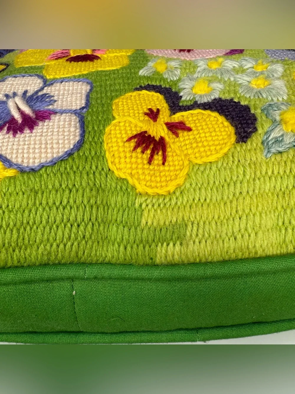 Pansy Flower Crewel Point Pillow Columbia Minerva Completed Vintage Embroidery